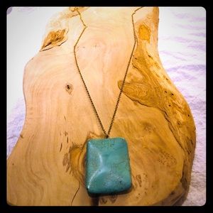 Stella and Dot Turquoise necklace with gold chain